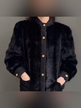 Lilli Ann vintage black faux fur bomber jacket luxurious